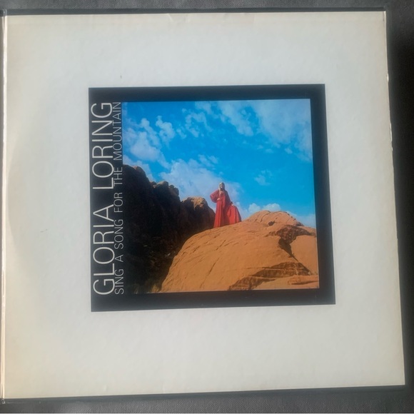 Gloria Loring - Sing a Song for the Mountains vinyl lp record - Picture 6 of 8